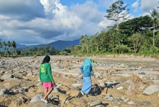 Pencarian Ipda Angga yang Hilang di Bencana Padang Panjang Disetop, Tangis dan Tabur Bunga Mengharu-biru 