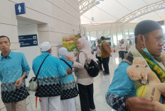Kemenhaj Ingatkan Jemaah Haji Tak Bawa Air Zamzam dalam Koper: Sudah Disiapkan, Didistribusikan di Tanah Air