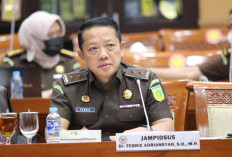 Polisi Usut 3 Kasus Mega Korupsi! Jampidsus Febrie Dikaitkan dengan Penggeledahan