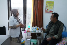 Cak Nur Tegaskan Program Satu Desa Satu Dokter Bukan Sekadar Slogan