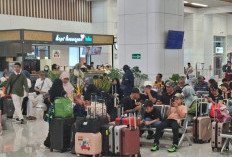 Stasiun Halim Membeludak! 21 Ribu Lebih Pemudik 'Serbu' Kereta Cepat Whoosh  