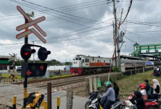 KAI Pasang Palang Sementara di Perlintasan JPL 85 Bekasi Timur yang Picu Kecelakaan KA Maut