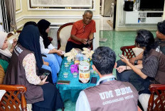 Mahasiswa UM Bawa QRIS hingga Google Maps ke Pelosok Desa, Dorong UMKM Gondanglegi Wetan Naik Kelas Digital