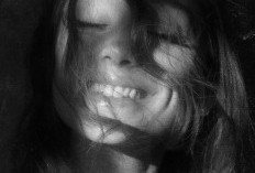 Album 'Petal' Jadi Era Baru Ariana Grande, Dikabarkan Pegang Kendali Penuh atas Master