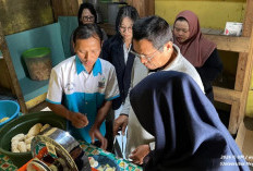 UM Perkuat UMKM Desa Wonosari, Hibahkan Alat Pemotong Keripik untuk Dongkrak Produksi dan Nilai Jual