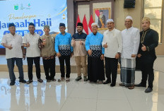 Wali Kota Nurochman Tiba Kembali Bersama Rombongan Jamaah Haji Kota Batu