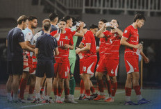 John Herdman Disorot! Shayne Pattynama Protes Jordi Amat, Kekalahan Timnas Indonesia Picu Amarah Suporter