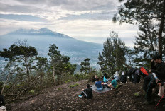 Trek Landai, Pemandangan Mantap, Gunung Bokong Cocok Bagi Pendaki Pemula