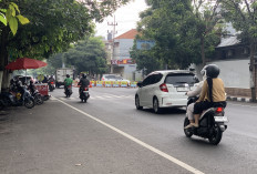 Arus Lalu Lintas Ramai Lancar di Pertigaan Diponegoro–WR Supratman Batu 