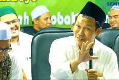 Gus Baha: Jangan Biarkan Makhluk Mendikte Kita, Begini Cara Tetap Rileks (2)