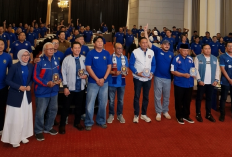 Bupati Malang Titip Pesan ke Pengurus Baru Aremania Utas, Jadilah Teladan Sepak Bola Indonesia