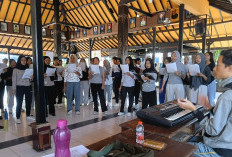 Sambut Siswa Baru, Tim Paduan Suara 'Spy Voice' SMA 1 Batu Siapkan Penampilan Memukau dan Menantang
