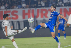 Persib Bandung Selamat dari Tekanan Persik, Gol Kilat Julio Cesar dan Drama VAR Warnai Laga