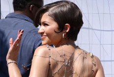 Zendaya Pamer Sarang Laba-Laba di Punggung saat Premier Spider-Man di Eropa