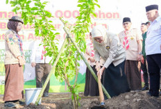 PPSN VI 2026 di Malang: Khofifah Ajak 4.500 Santri Tanam 1.000 Pohon