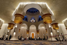 9 Spot Foto Terbaik di Masjid Raya Sheikh Zayed Solo, Nomor 5 Jadi Favorit Wisatawan