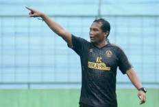 Legenda Arema FC Kuncoro Tutup Usia saat Reuni 100 Tahun Stadion Gajayana