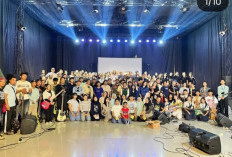 125 Musisi Kota Batu Iringi Cak Nur Bernyanyi dalam Sinergi Musisi untuk HUT ke-25 Kota Batu