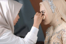 Trik Makeup Artist Bertahan di Musim Sepi, Konten Sosmed Jadi Senjata saat Bulan Suro