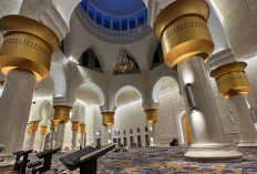 Rahasia di Balik Kemegahan Arsitektur Masjid Sheikh Zayed Solo, Ini Makna Kubah, Kaligrafi hingga Motif Bungan