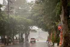 Cuaca Kota Malang Sabtu 5 September: Waspada Hujan Angin di Lowokwaru!