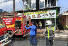 Kebakaran Warung Idaman Batu Dipicu HP Ngecas di Atas Kasur, Kamar Lantai 2 Hangus