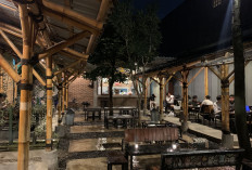 Kafe Ekologie Gelar Makan Gratis untuk Mahasiswa yang Keluarganya Terdampak Bencana Sumatera