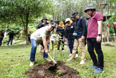 Bupati Malang Pimpin Aksi Tanam Pohon dan Resmikan Wisata Lembah Ken Arok
