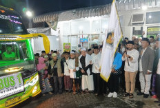 Penuh Haru, Jemaah Haji Kota Batu Resmi Dilepas, Satu Orang Tertunda Berangkat 