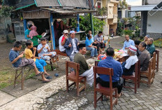 Jumat Berkah ala Warga Sisir: Bawa Mamin ke Masjid usai Subuh, Berdoa dan Makan Bersama, Beramah-tamah