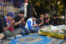4 Tahun Tragedi Kanjuruhan, Warga Kota Batu Doa Bersama di Alun-Alun