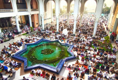 50 Ribu Jemaah Ikuti Salat Id di Masjid Al Akbar Surabaya, Khatib Ajak Jadi Muslim Berdampak