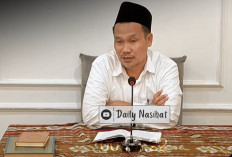 Gus Baha Ingatkan Bahaya Bilang 'Rasulullah Bersabda' Tanpa Verifikasi (3)