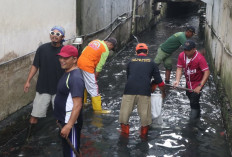 5 Truk Sampah Hambat Drainase, Wali Kota Malang Instruksikan Kerja Bakti Massal