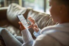 9 Hal Penting Doomscrolling: Kebiasaan Scroll Tanpa Henti yang Menggerus Kesehatan Mental Gen Z 