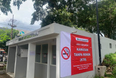 DLH Kota Malang Pasang Banner Larangan Merokok di Alun-Alun Merdeka usai Kasus Satpol PP Viral