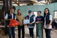 Pupuk Indonesia dan Relawan BUMN Salurkan Bantuan untuk Warga Terdampak Gempa Ruteng