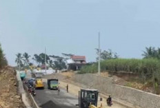 Proyek Jalan Gondanglegi–Balekambang Tembus 60 Persen, DPUBM Usulkan 600 PJU Tenaga Surya
