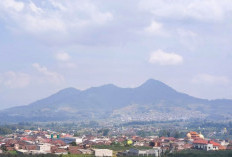 Prakiraan Cuaca Malang Raya: Dari Suhu Dingin 'Bediding' Hingga Gelombang Selatan