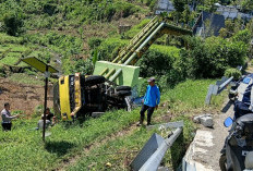 Truk Muatan Gavalum Terperosok di Jurang Susuh, Sopir Mengaku 'Nge-blank'