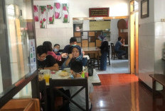 Rawon Warung Sidik Kota Batu, Kuliner Legendaris 40 Tahun yang Tak Pernah Sepi
