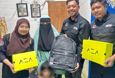 Brand Sepatu DBL, AZA x Disway Grup Serahkan Bantuan Sepatu dan Tas untuk Keluarga Almarhum Mandala