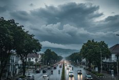 Prakiraan Cuaca Malang Raya 20 Januari 2026: Waspada Hujan Lebat Sore Hari, Suhu Udara Capai Titik Terendah