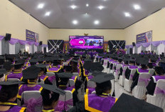 Wisuda ke-52 UNITRI, 400 Lulusan Didorong Beri Dampak Nyata bagi Masyarakat