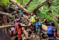 Tim Gabungan Kota Batu Taklukkan Ratusan Penyumbat Sungai melalui Program 'Miss U' 