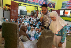 Museum Keliling Disdikbud Malang Ajak Siswa Kenali Tinggalan Sejarah di Sekitar Sungai Metro