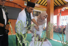 Warga Kelurahan Temas, Kota Batu, Gelar Ritual Pengambilan Sumber 