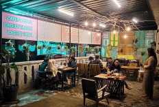 Kuliner Malam Kota Batu, Warung Pedesan Mak Lia Sajikan Menu Pedas Mulai Rp10 Ribu
