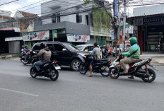 Kepadatan Lalu Lintas di Pertigaan Landungsari Meningkat, Pengendara Perlu Lebih Berhati-Hati