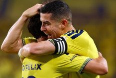 Cristiano Ronaldo Cetak Hat-Trick dalam 15 Menit, Kini Tinggal 15 Gol Lagi Menuju 1.000!